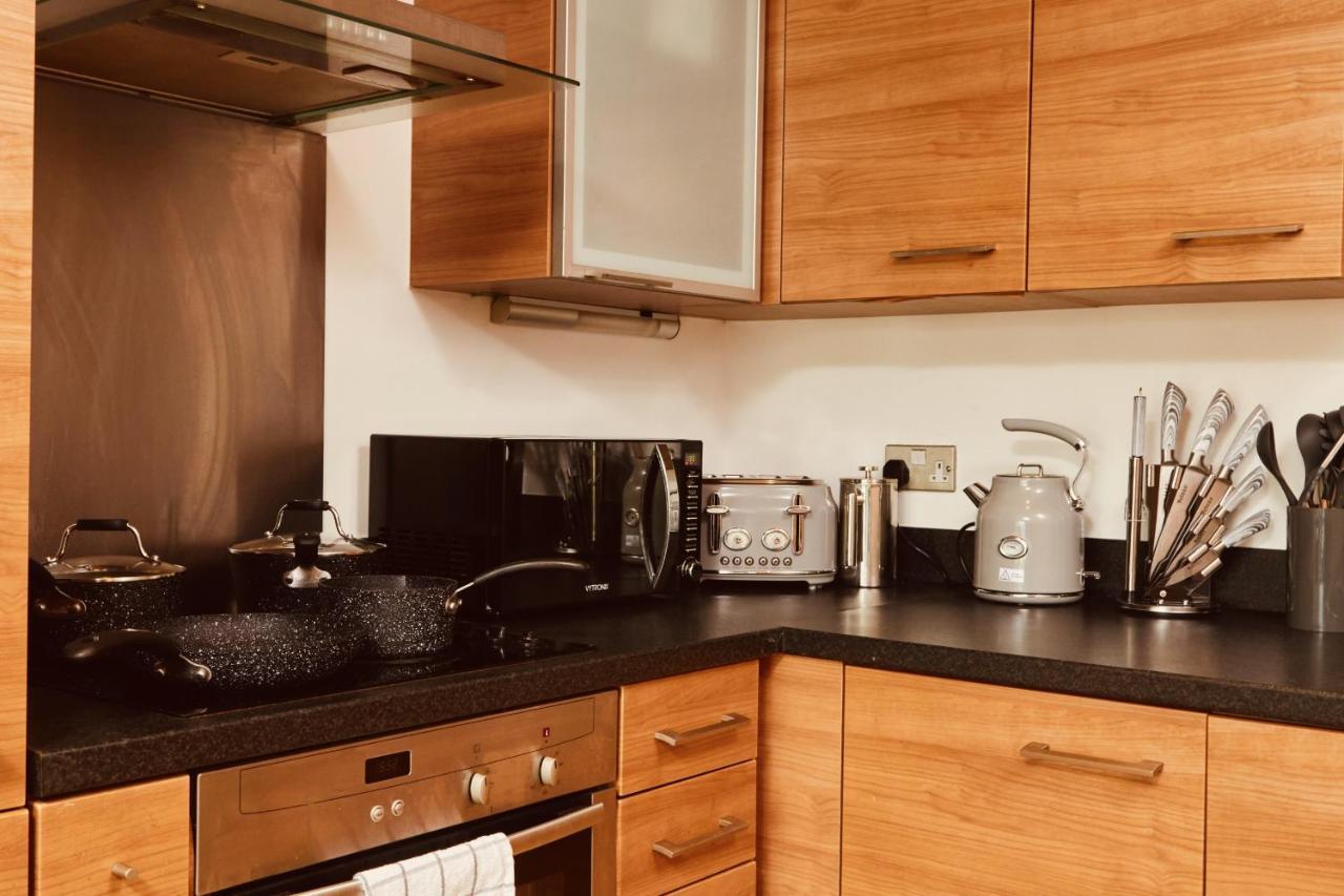 Deluxe City Apt, Beautiful River View,Free Parking No Balcony Leeds  Exterior photo