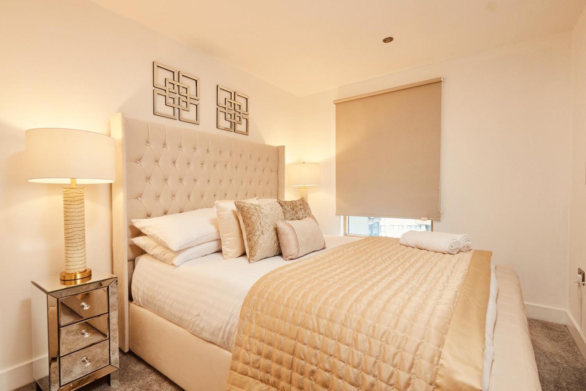 Deluxe City Apt, Beautiful River View,Free Parking No Balcony Leeds  Exterior photo